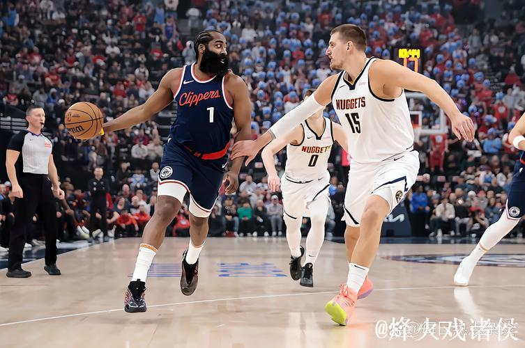 掘金今日战胜火箭终结主场四连败颓势，目前战绩升至19胜6负