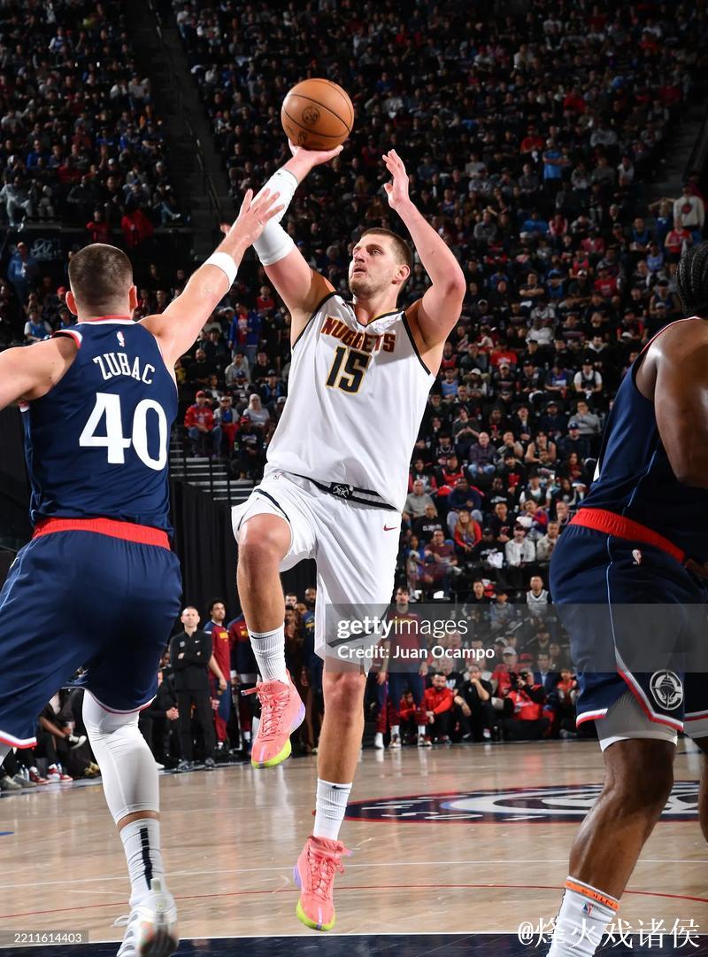 小卡复出助力快船大胜老鹰 约基奇46+10率掘金力克马刺