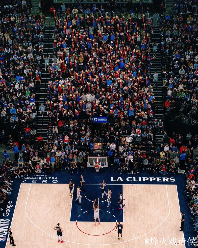 哈登39+9+11完胜约基奇28+14+11 快船险胜掘金